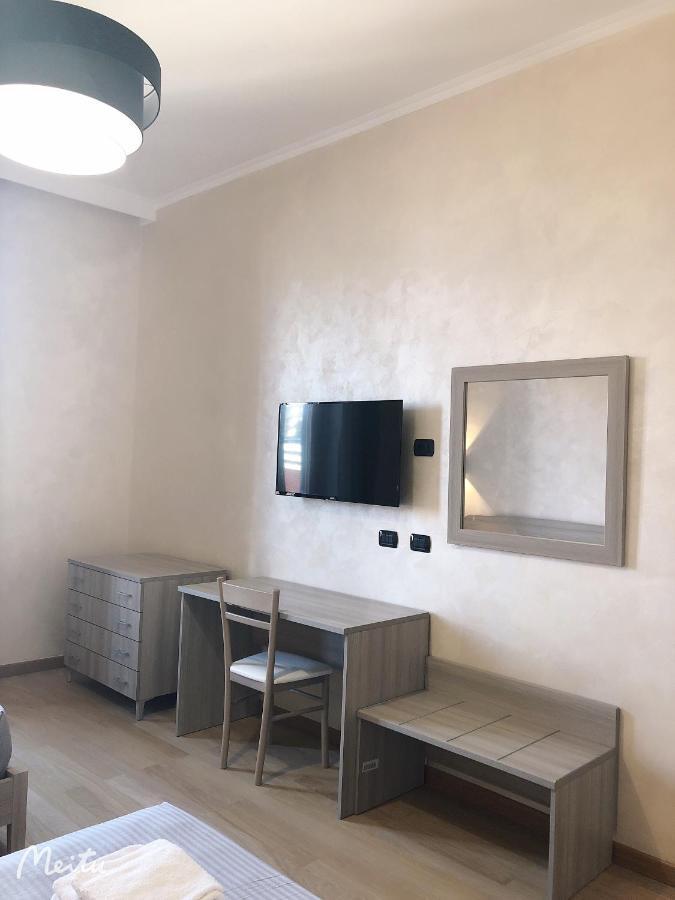 Romafullhouse Guesthouse Экстерьер фото