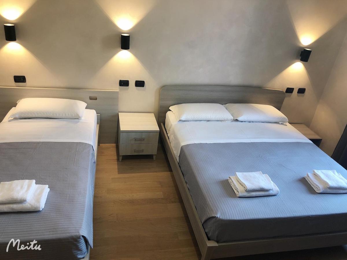 Romafullhouse Guesthouse Экстерьер фото